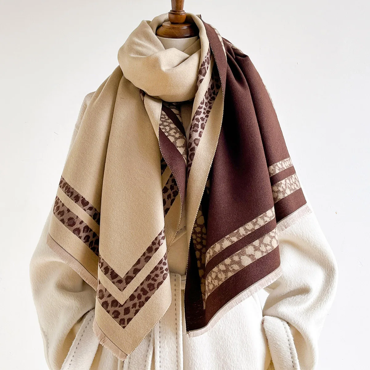 Woven Scarf Blanket - Зимний двусторонний теплый большой шарф-накидка для