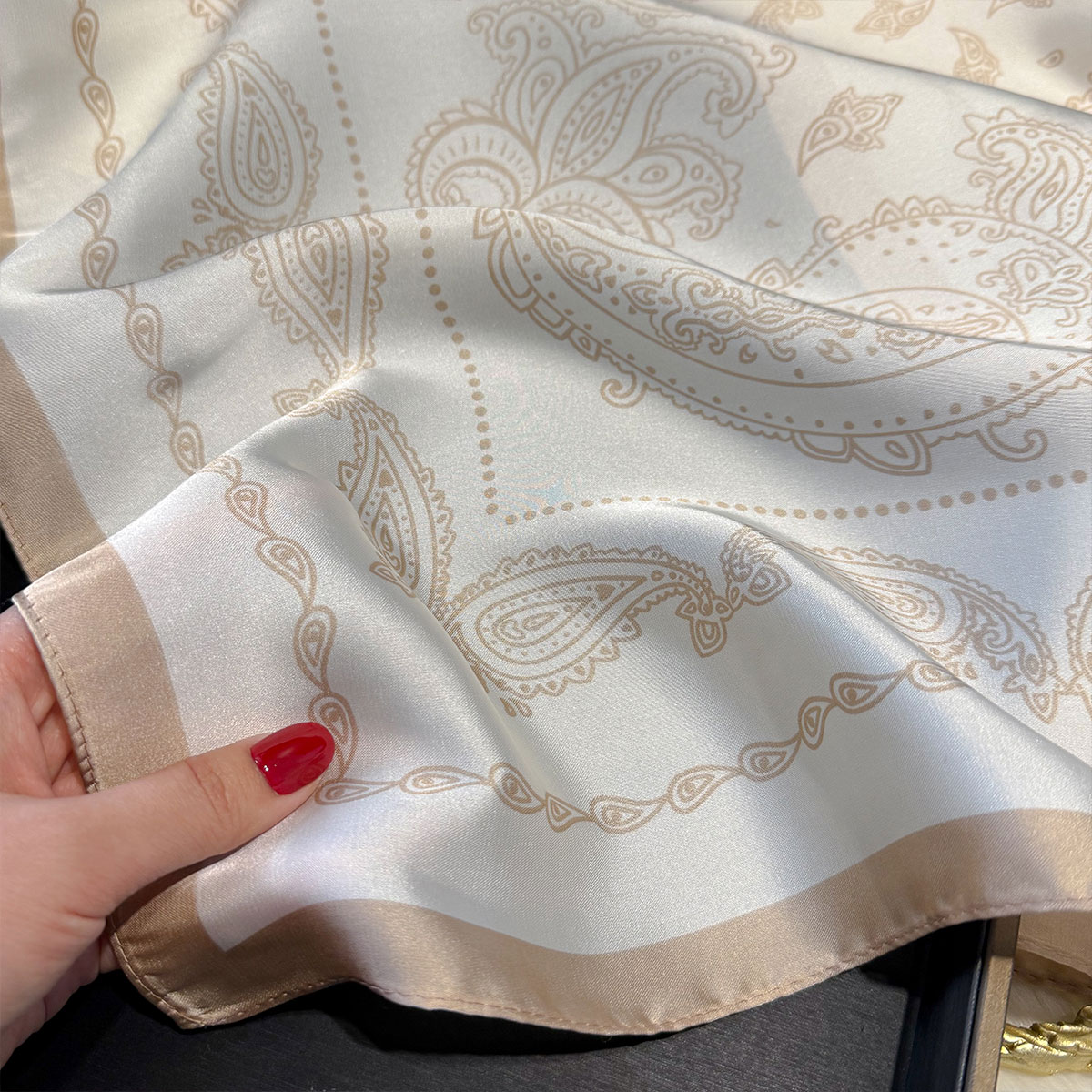 Модный женский шарф 70x70 см,  – обзор и цена Scarf Silk Square
