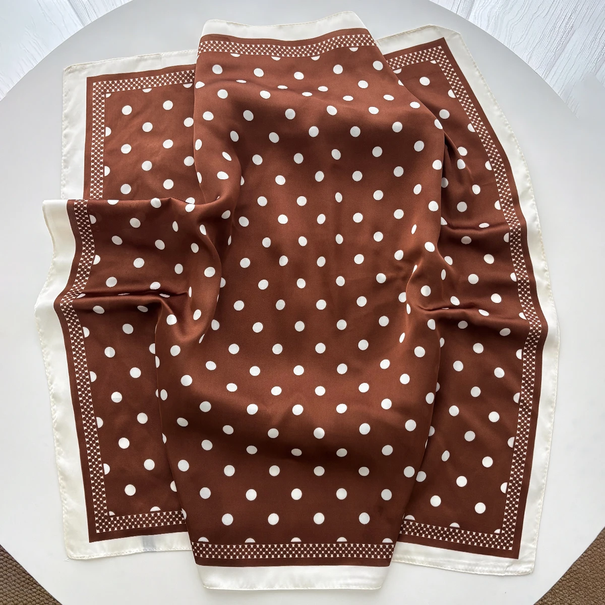 Женский элегантный мягкий атла – обзор и цена Face Scarf Mask
